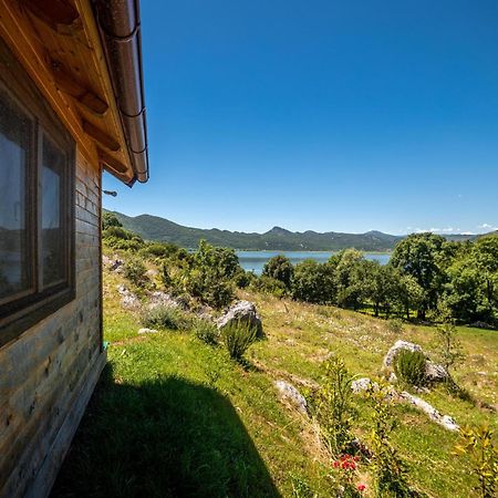 Boljesestre Lake Retreat Golubovci Екстер'єр фото
