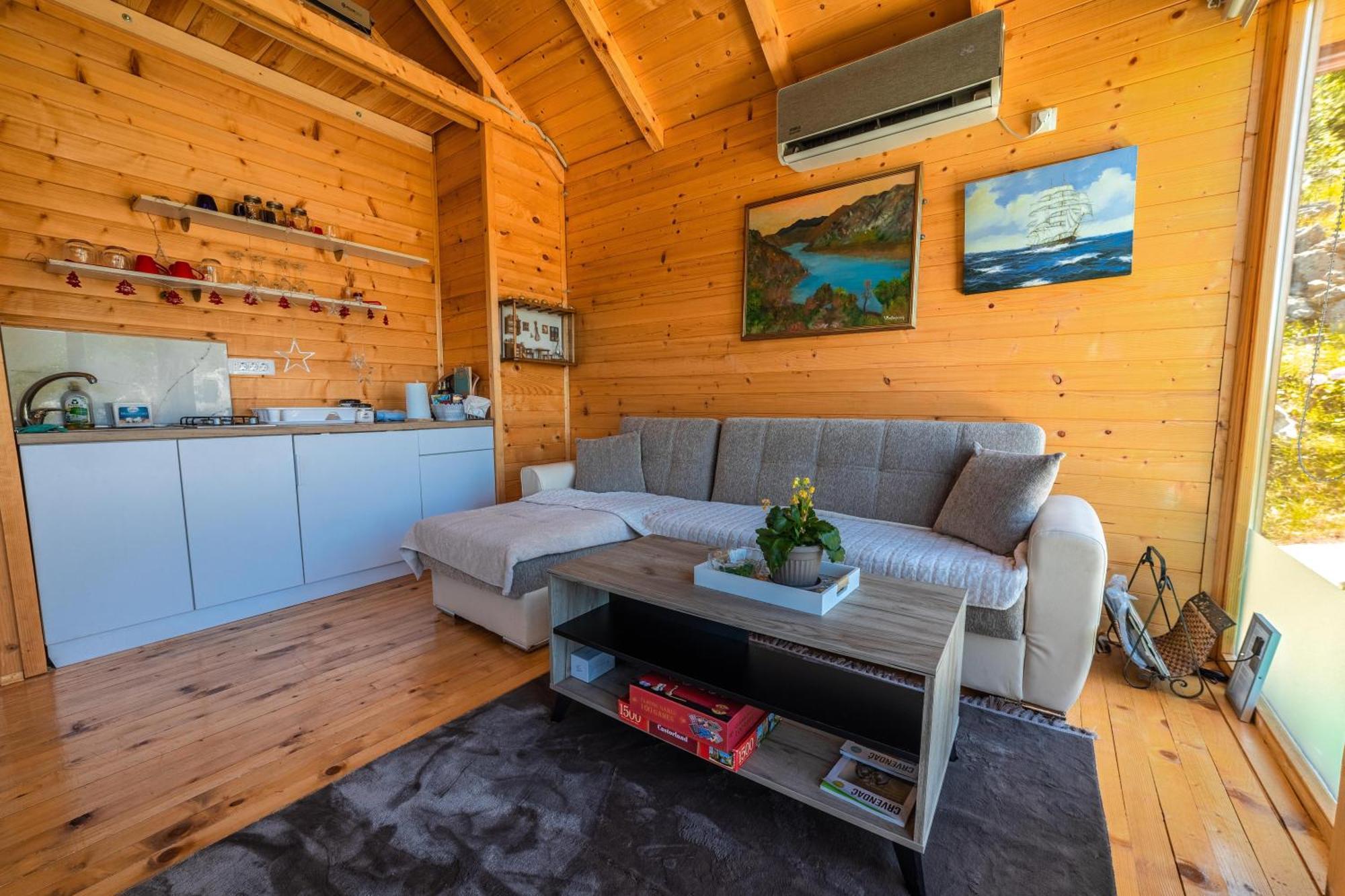 Boljesestre Lake Retreat Golubovci Екстер'єр фото