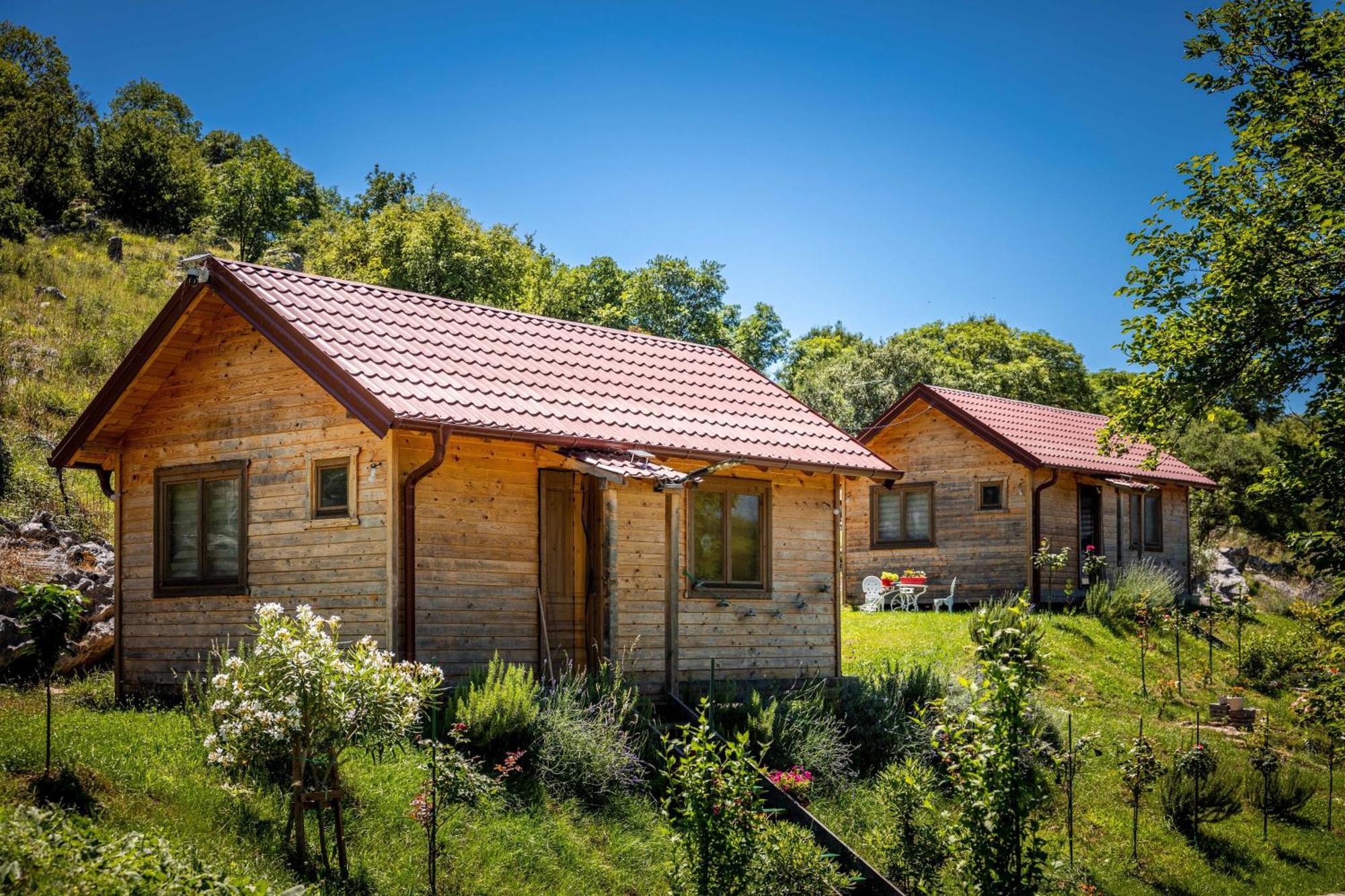 Boljesestre Lake Retreat Golubovci Екстер'єр фото